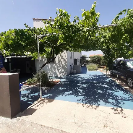 Borna Apartament Drage