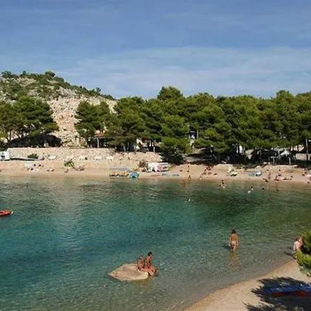 Borna Apartmán